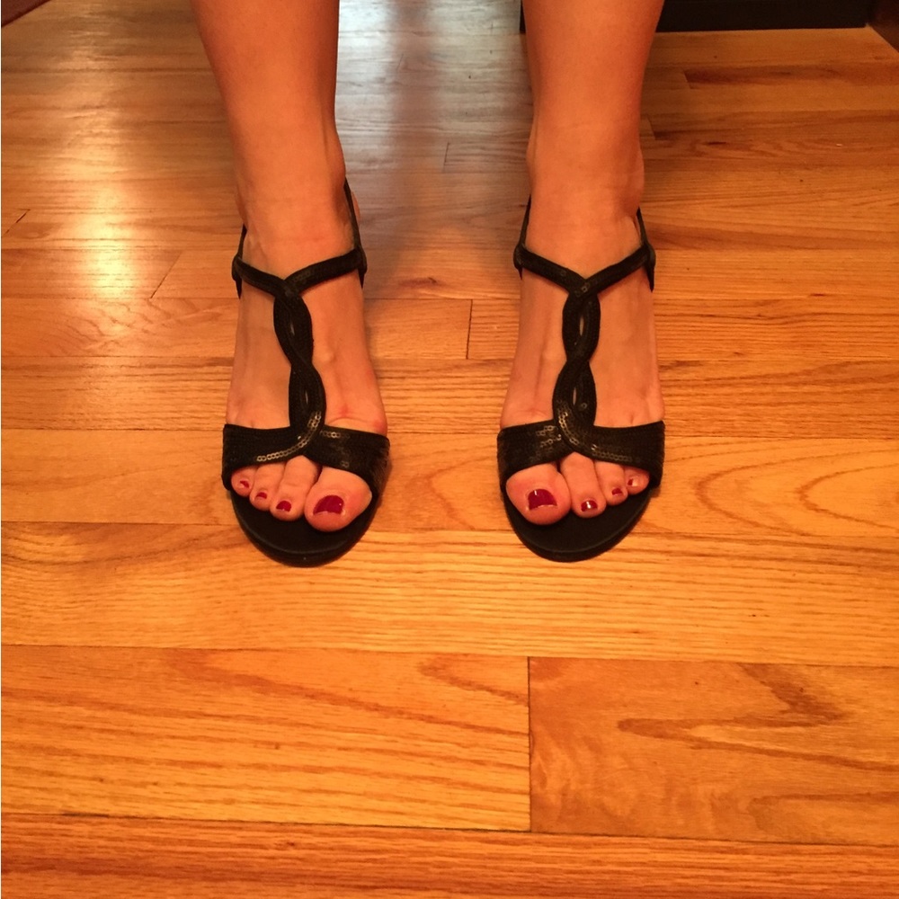 Black dress shoes